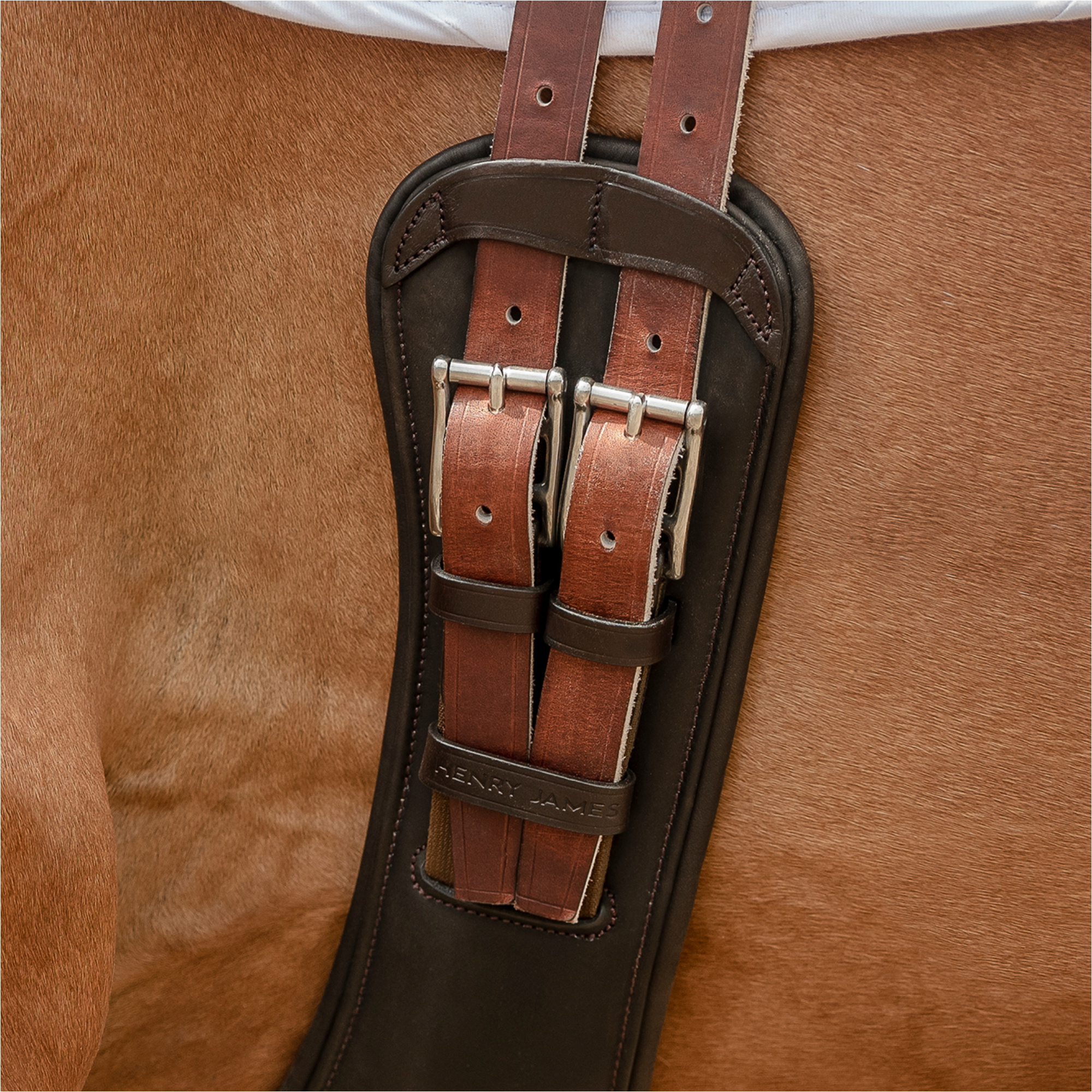 2025 Henry James Saddlery Curved Anatomic Short Girth GRTH-03-SHT - Havana Brown